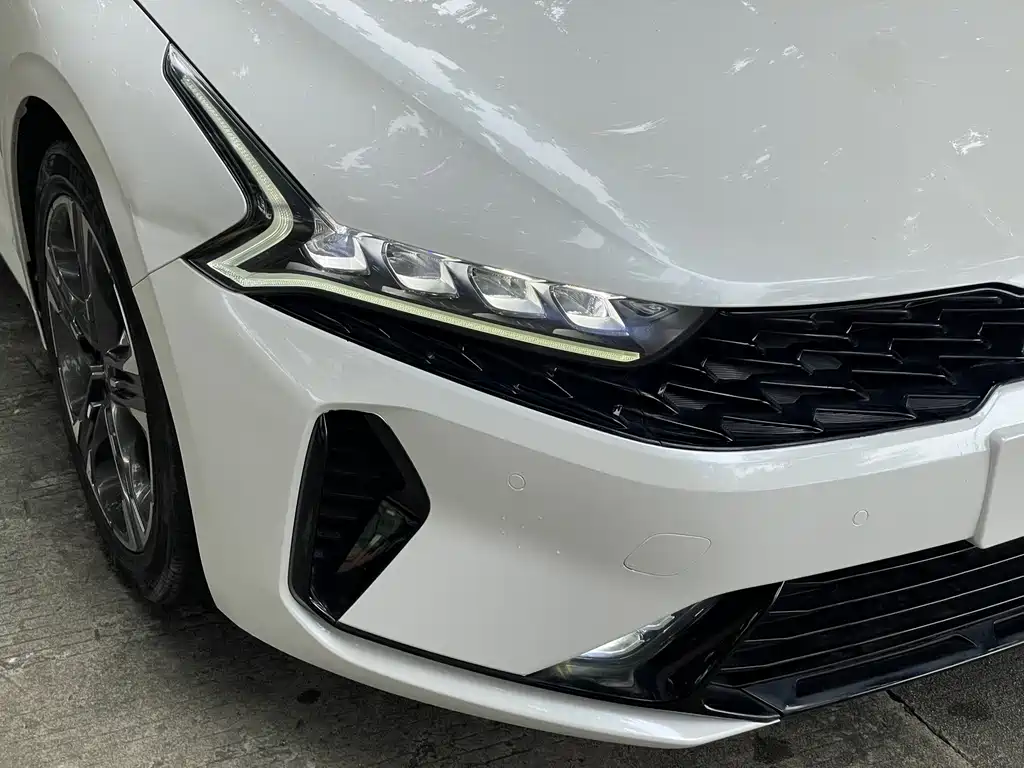 Kia K5 — миниатюра 5