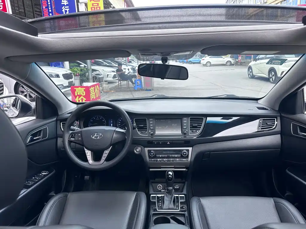 Hyundai Mistra 2016 1.8L AT GLS