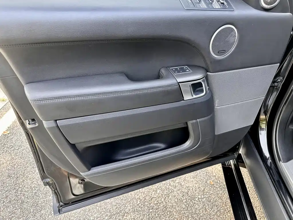 Land Rover Sport — миниатюра 8