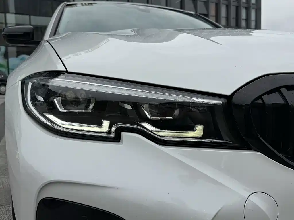 BMW 3 Series — миниатюра 20