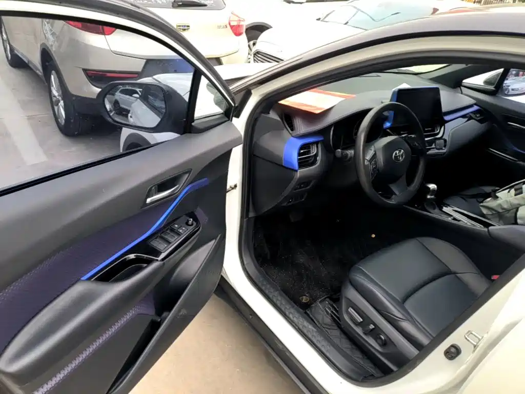 Toyota C-HR — миниатюра 16