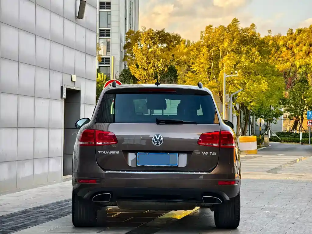 Volkswagen Touareg — миниатюра 3