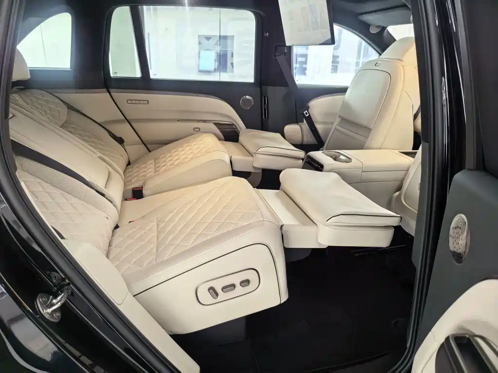 Li Auto Li L8 — миниатюра 12