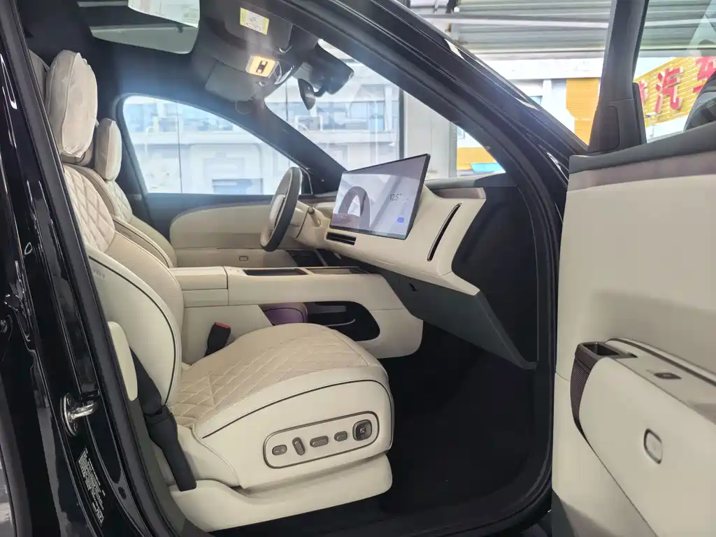 Li Auto Li L8 — миниатюра 15