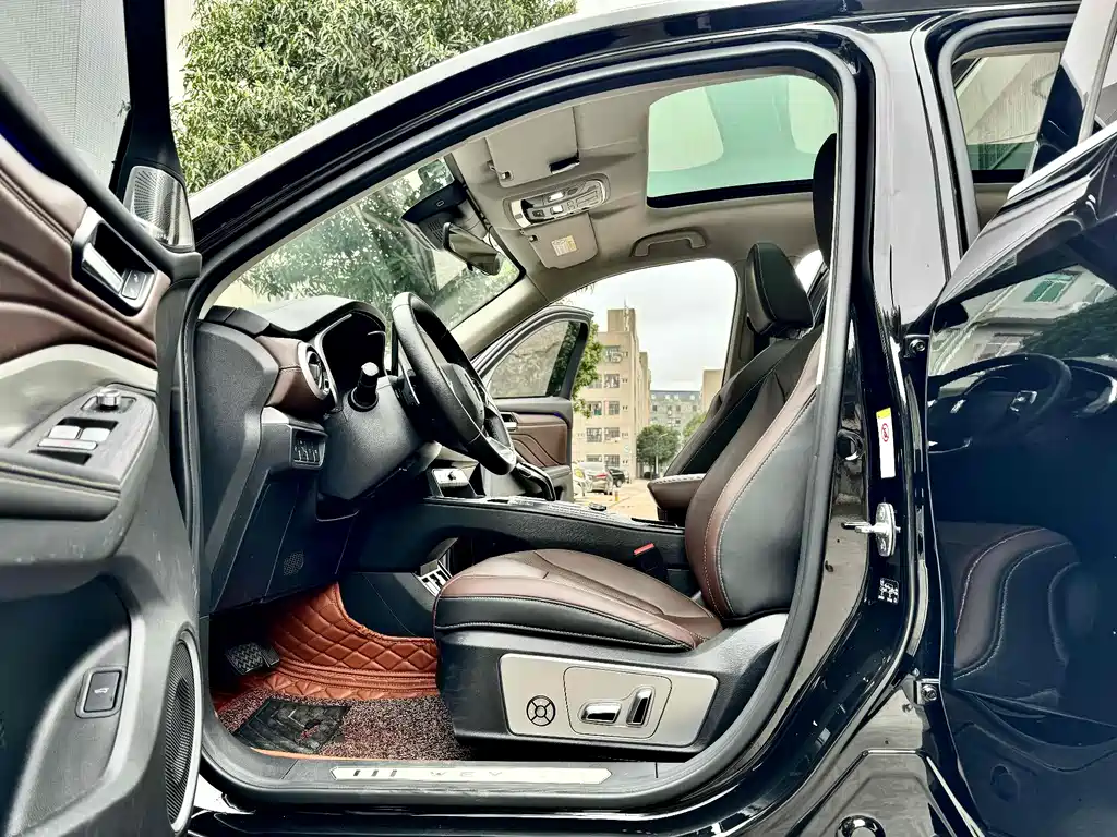 WEI PAI WEI BRAND VV6