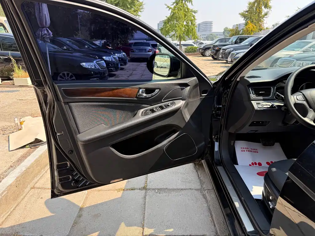 Hongqi Hongqi H7 — миниатюра 7