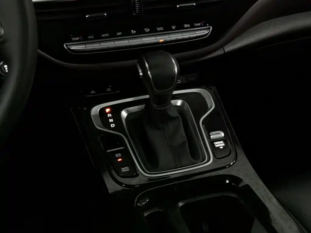 GAC Motor Trumpchi M6 — миниатюра 13