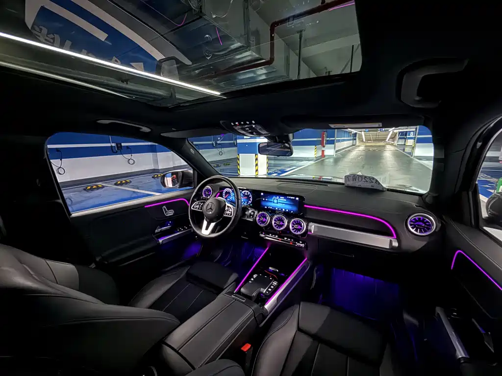 Mercedes-Benz GLB — миниатюра 23