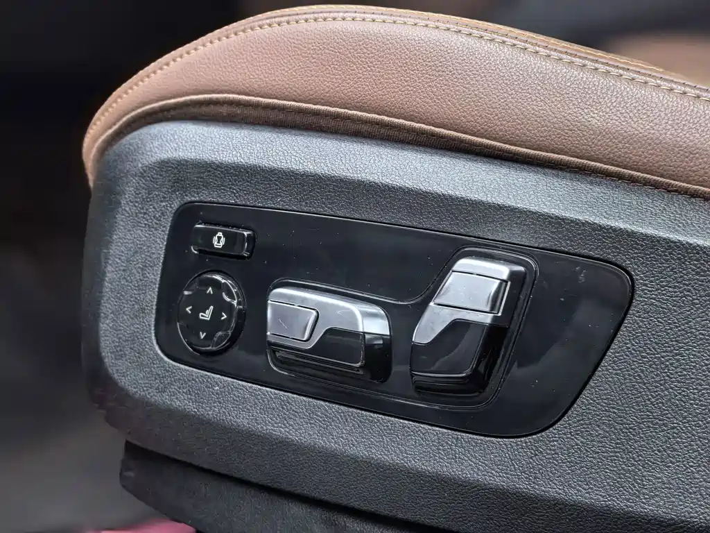 BMW X6 — миниатюра 20