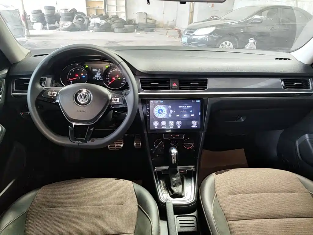 Volkswagen C-Trek — миниатюра 10
