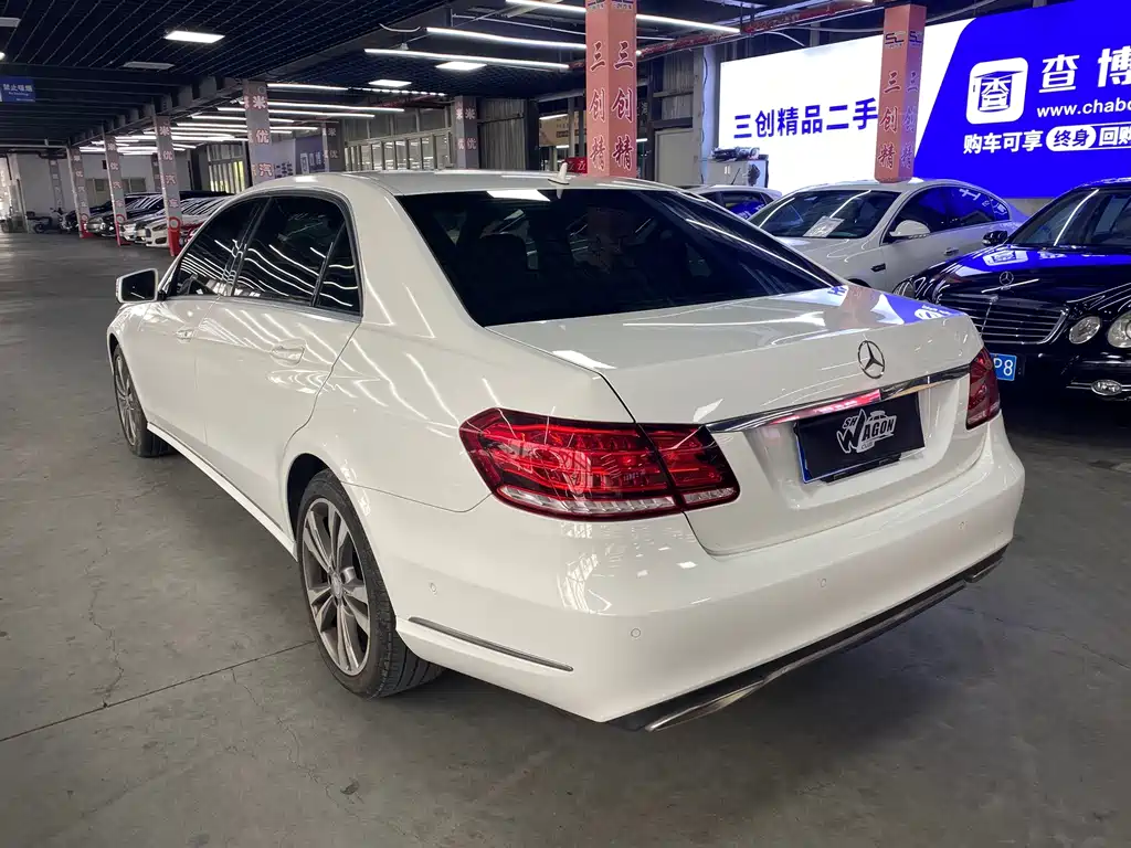 Mercedes-Benz E-Class — миниатюра 7