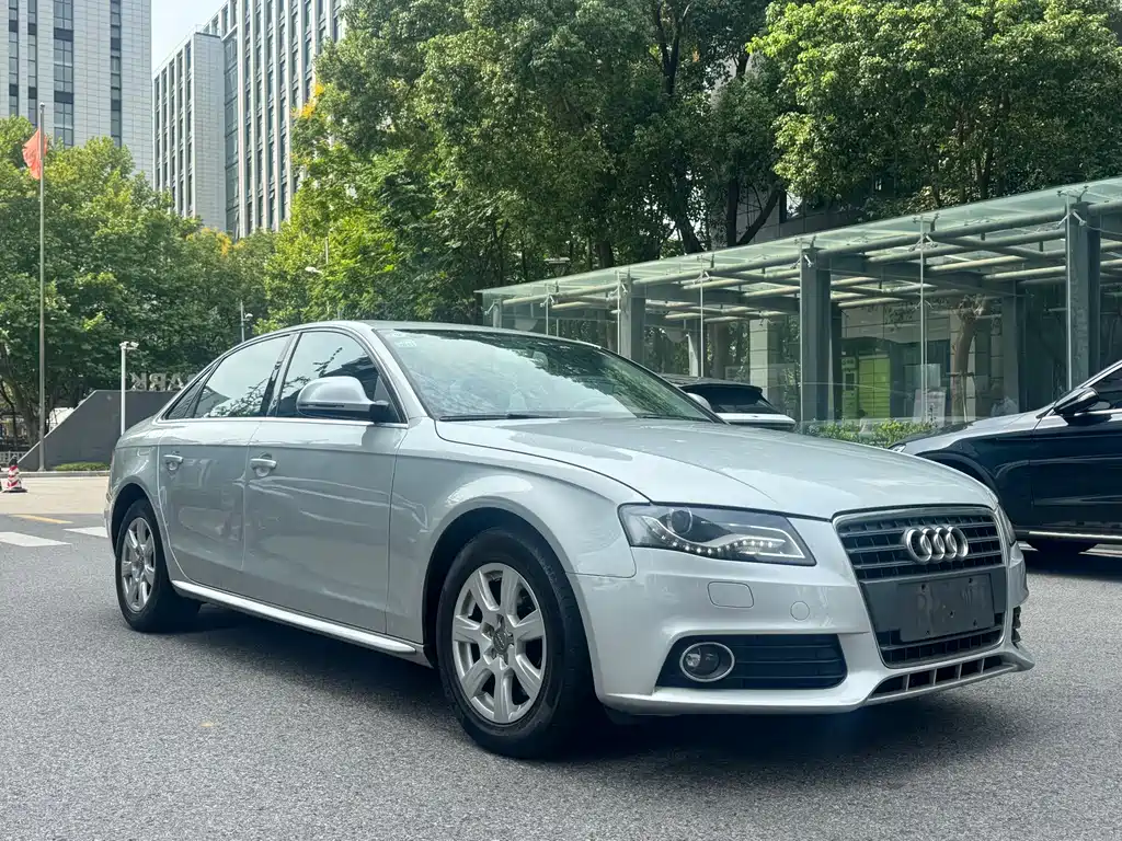 Audi A4L — миниатюра 8