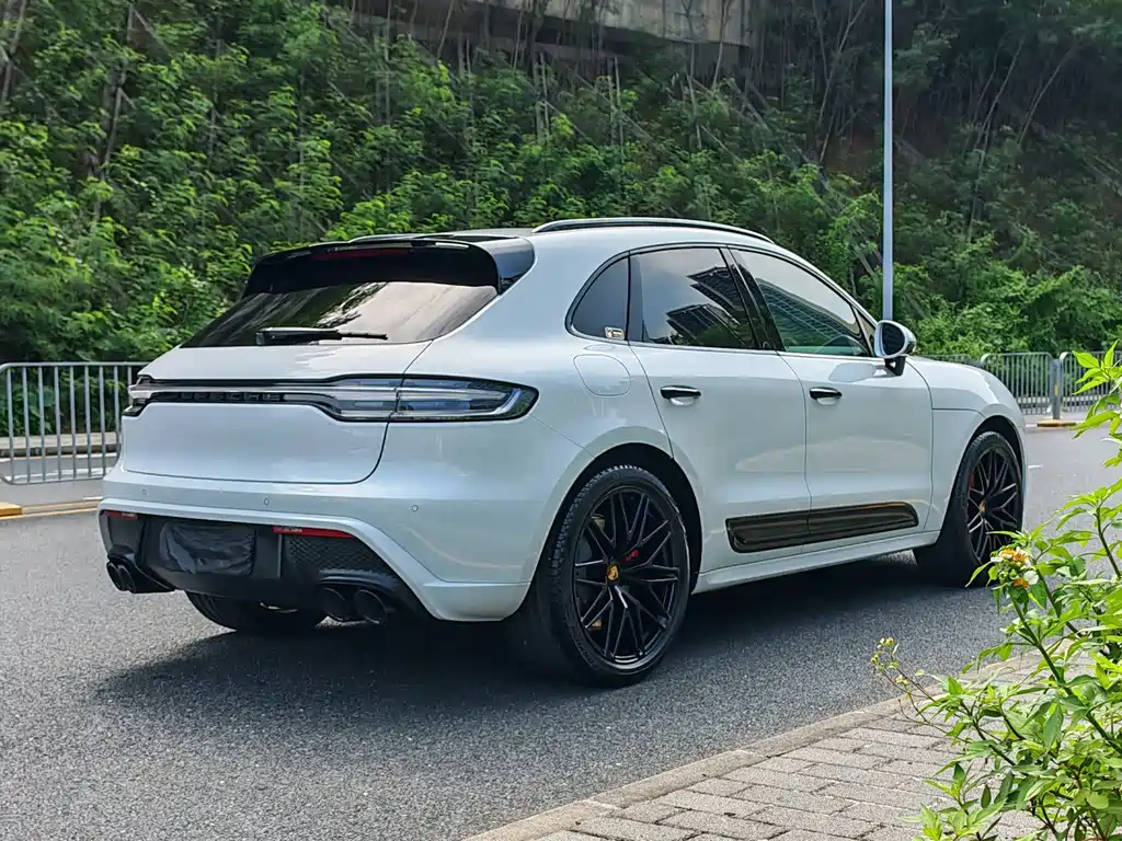 Porsche Macan — миниатюра 5