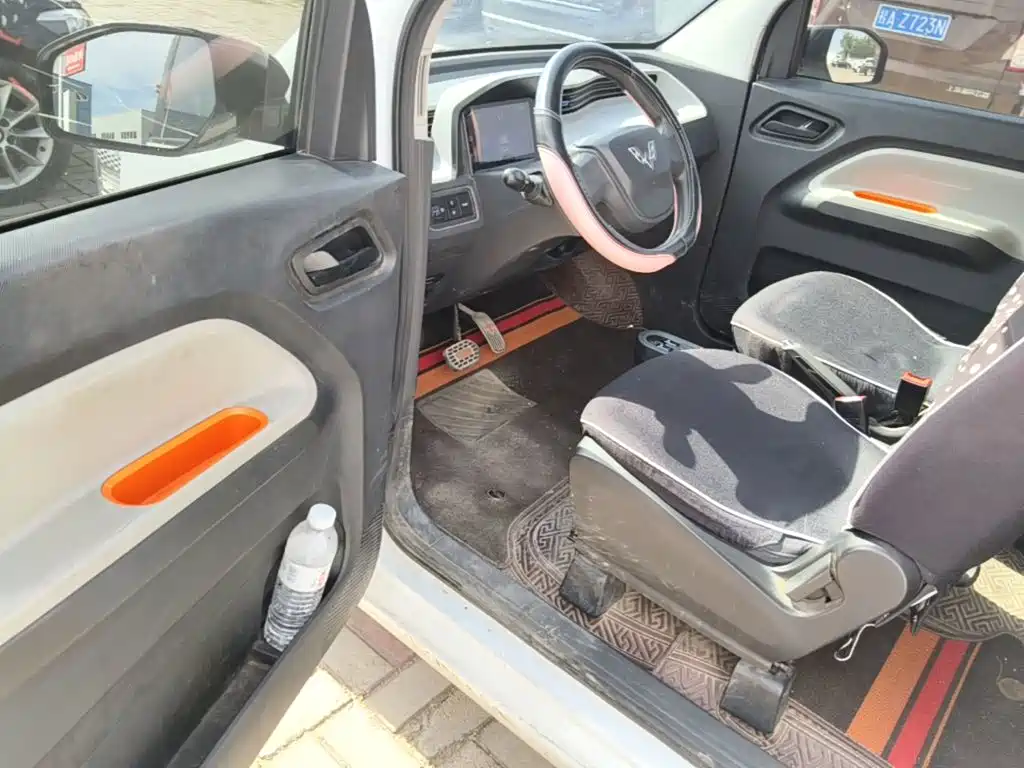 Wuling MINIEV — миниатюра 16