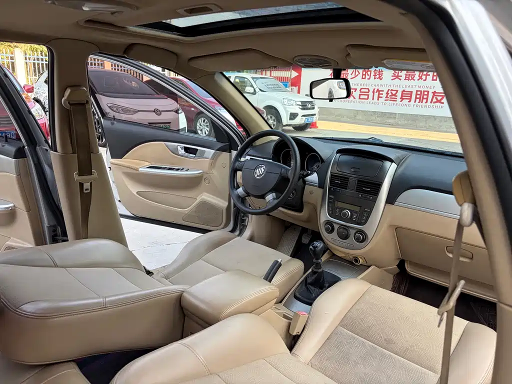 Buick Excelle — миниатюра 8