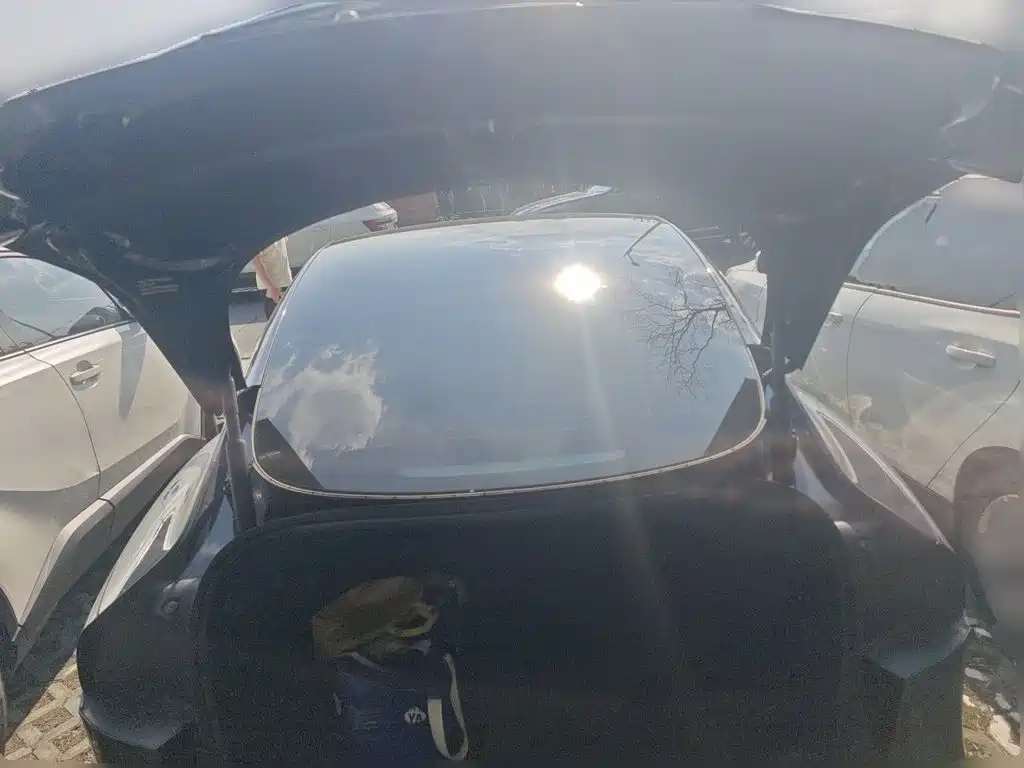 Tesla Model 3 — миниатюра 16
