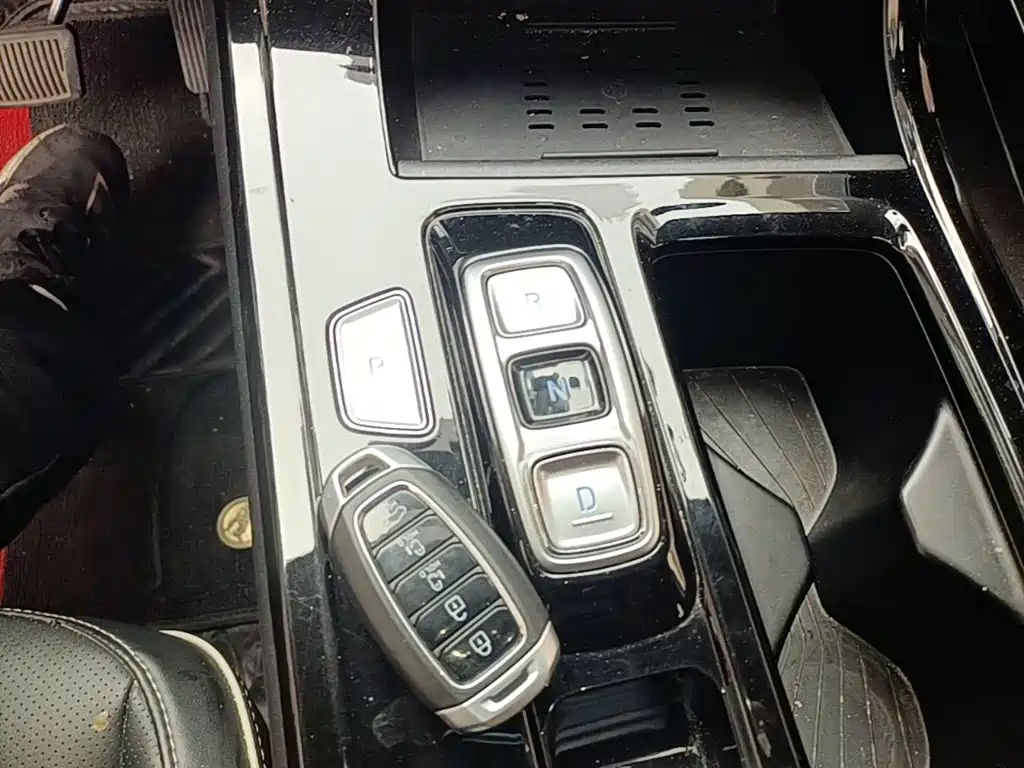 Hyundai Custo — миниатюра 19