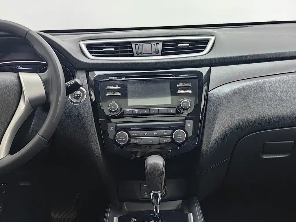 Nissan X-Trail — миниатюра 12
