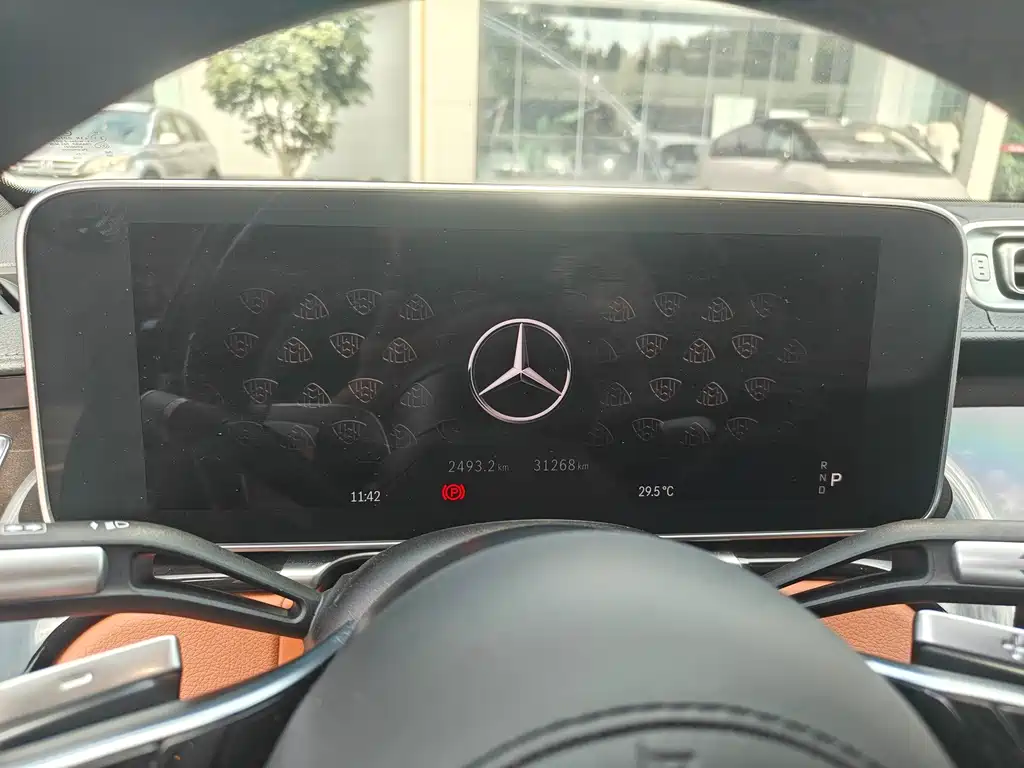Mercedes-Benz S-Class — миниатюра 6