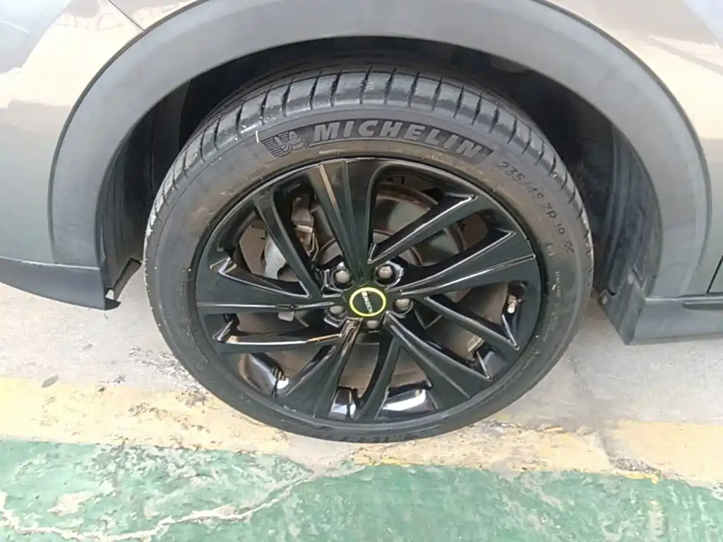 Roewe RX5 — миниатюра 23