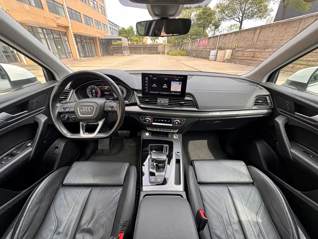Audi Q5L 2022 40T Luxury