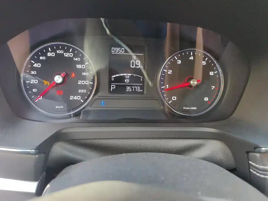 Roewe RX5 — миниатюра 14