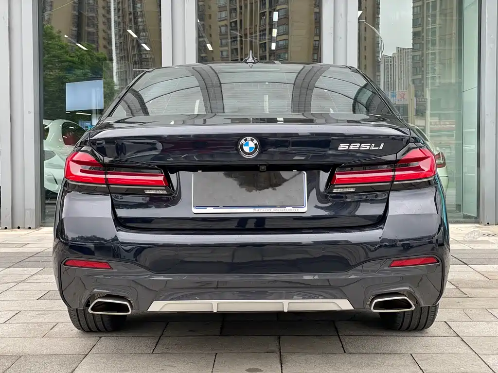 BMW 5 Series 5 2022 525Li M Sport