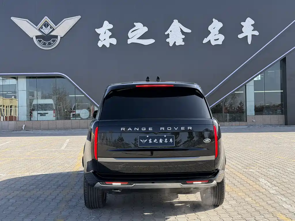Land Rover Range Rover 2025 3.0 L6 400PS Long Wheelbase