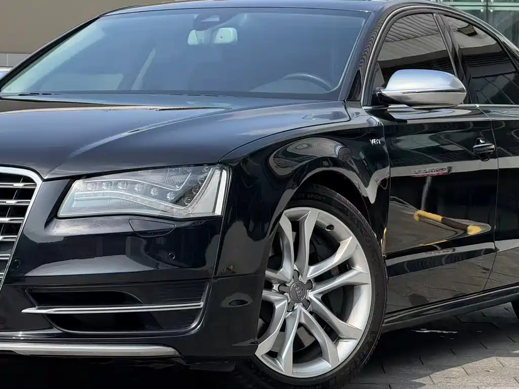 Audi S8 — миниатюра 2