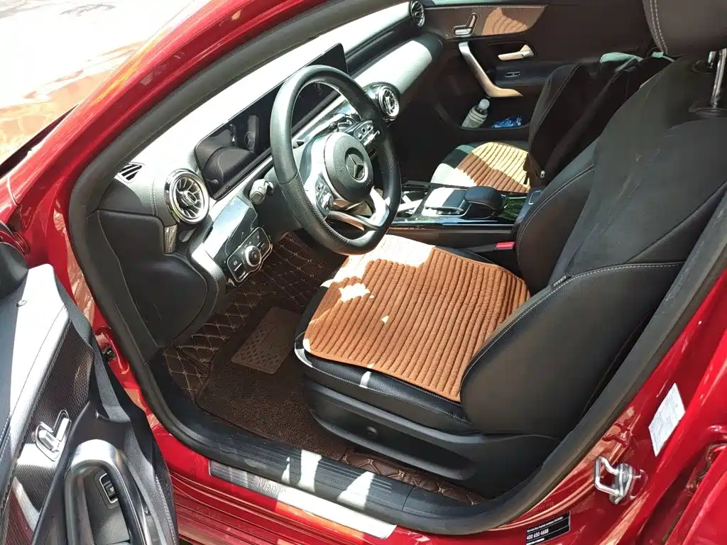 Mercedes-Benz A-Class — миниатюра 14