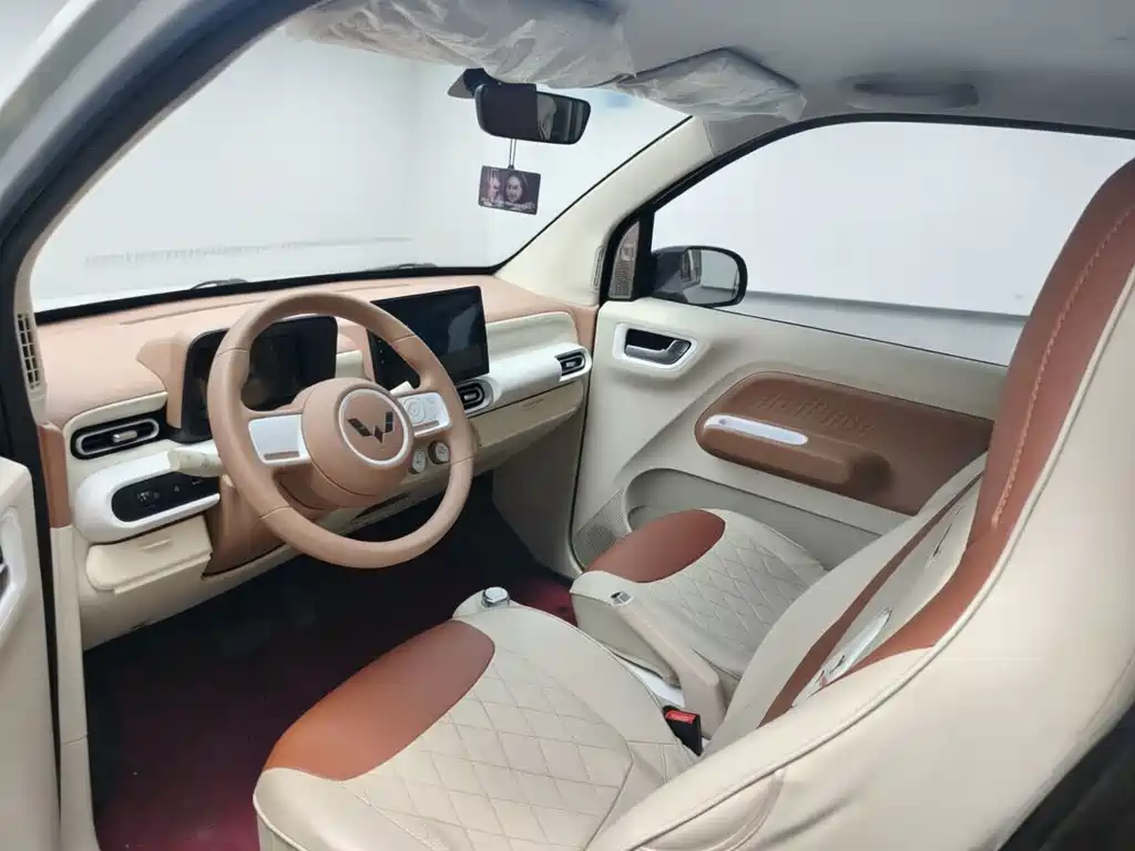 Wuling MINIEV — миниатюра 5