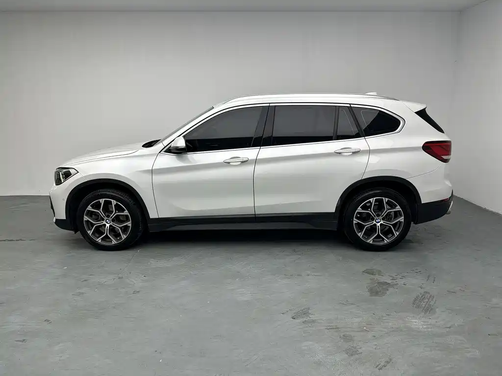 BMW X1 2020 sDrive25Li Lead