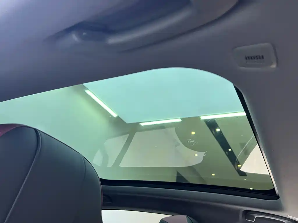 BMW 5 Series — миниатюра 20