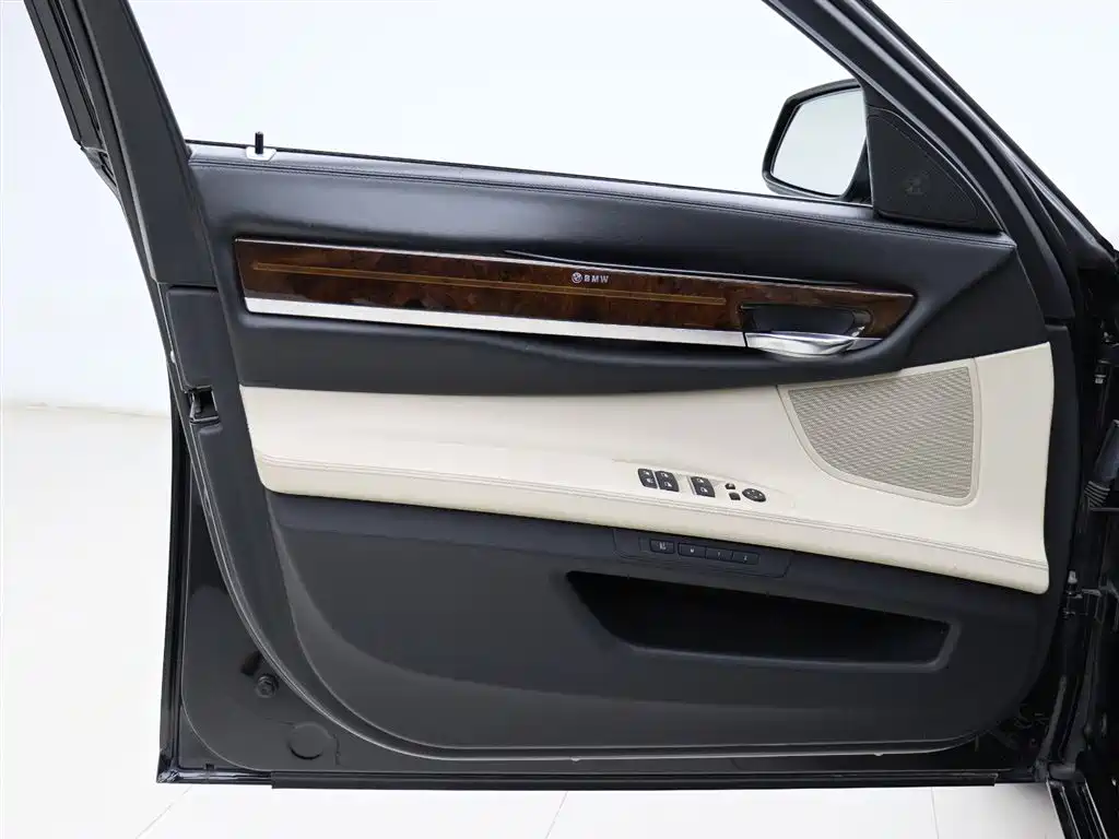 BMW 7 Series 7 2010 760Li
