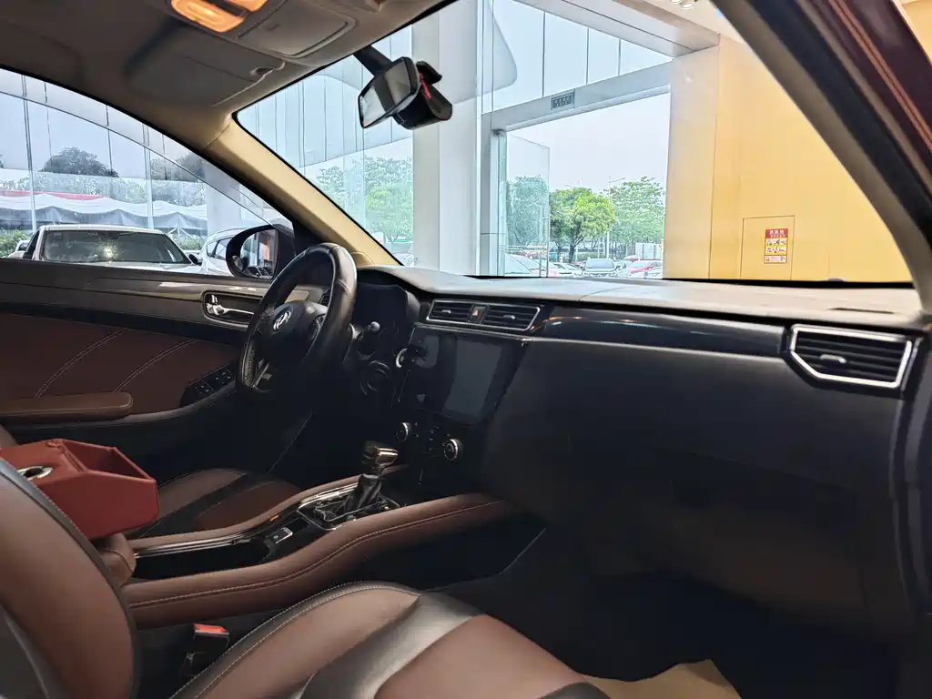 Dongfeng Fengon Fengon 580