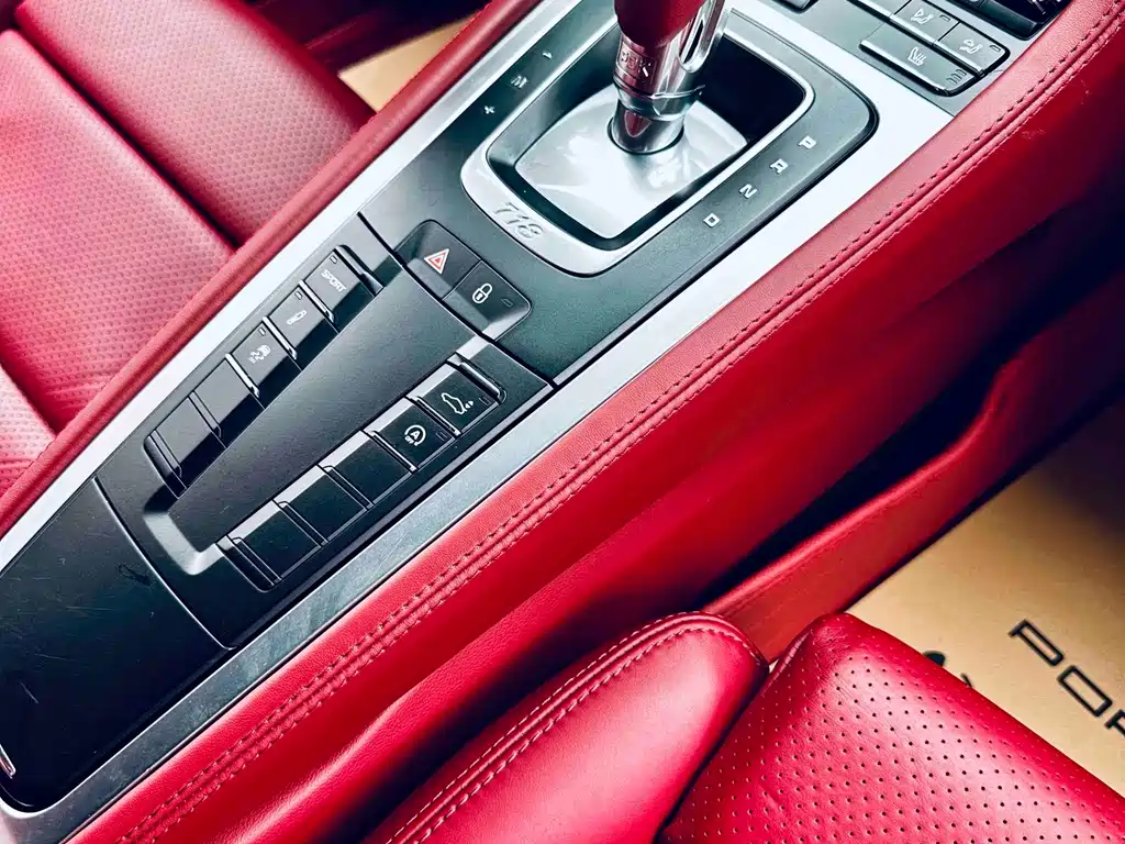 Porsche 718 2016 Cayman 2.0T