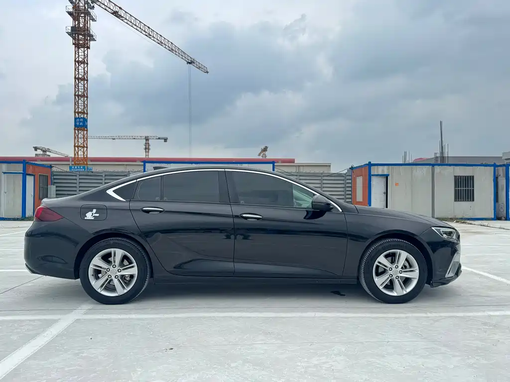 Buick Regal — миниатюра 4