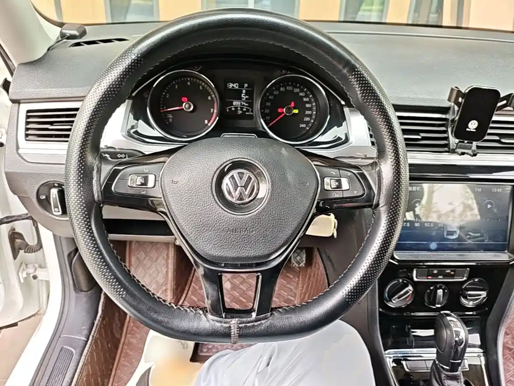 Volkswagen Bora — миниатюра 11
