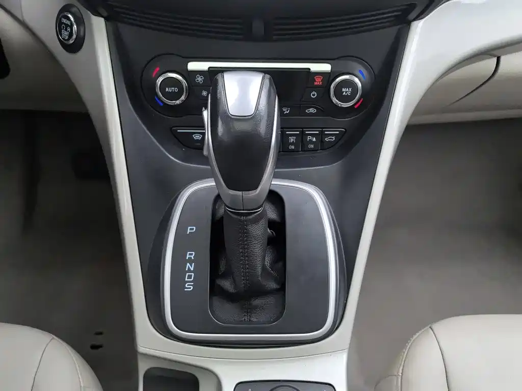Ford Kuga — миниатюра 13