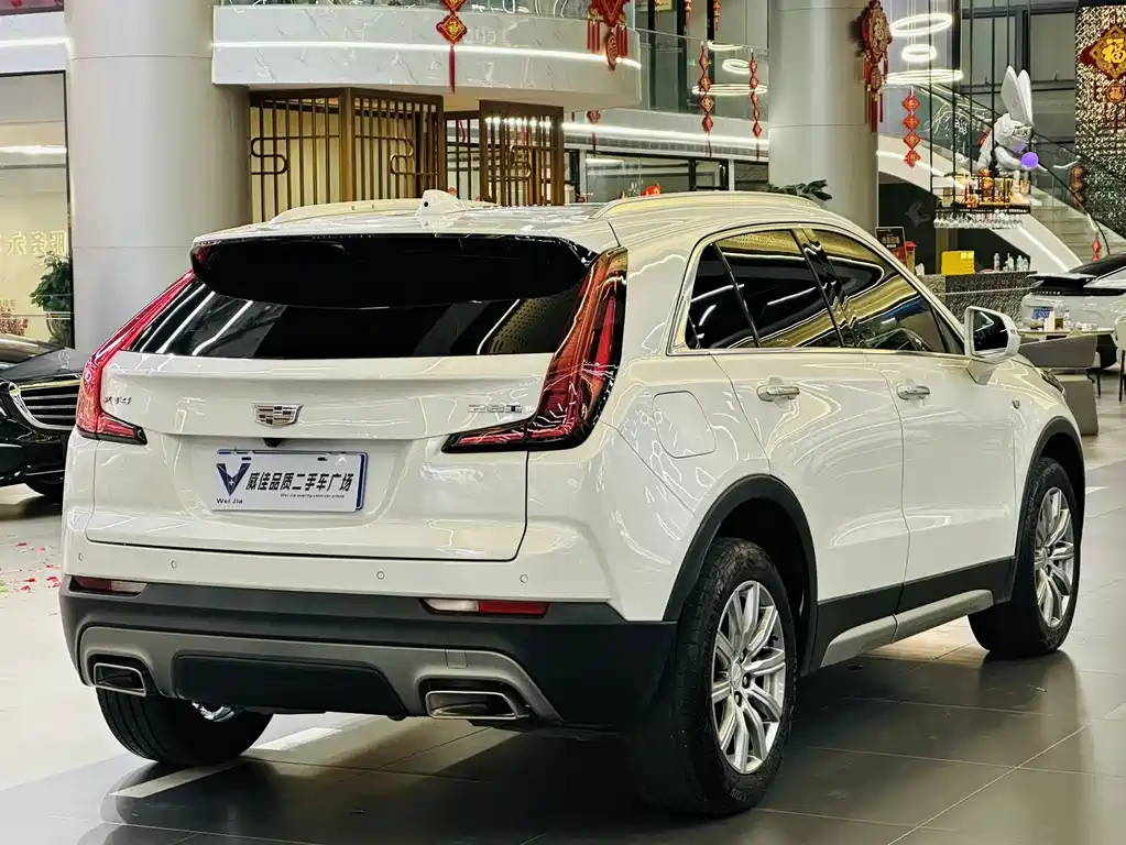 Cadillac XT4 — миниатюра 7