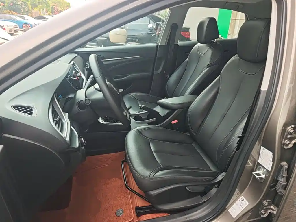 Buick Excelle — миниатюра 15