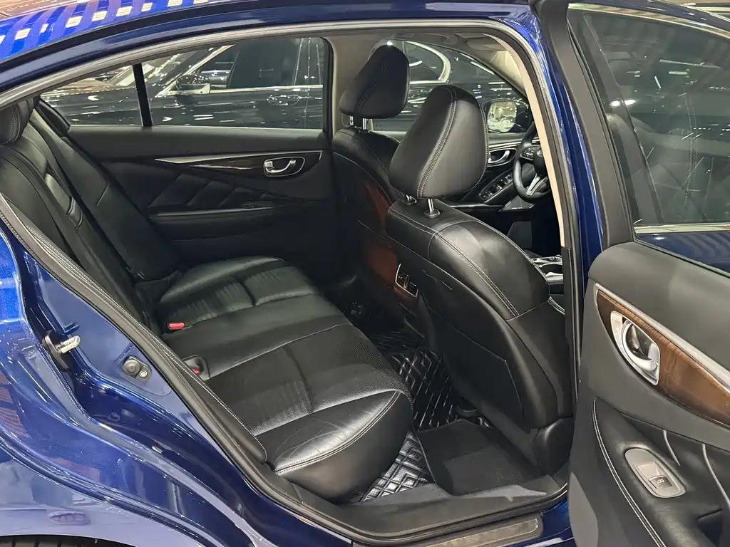 Infiniti Q50L — миниатюра 17