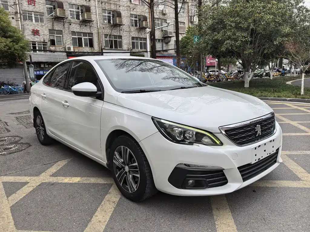 Peugeot 308 2018 1.6L AT Luxury