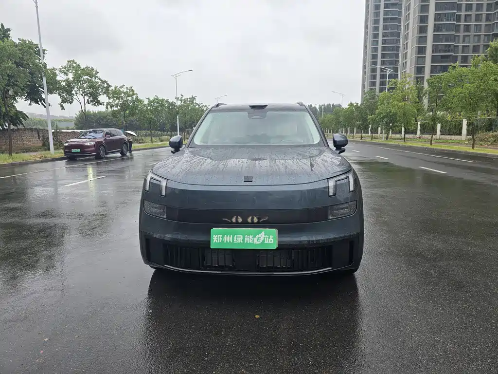 Lynk & Co 900 2025 2.0T Ultra 6 мест