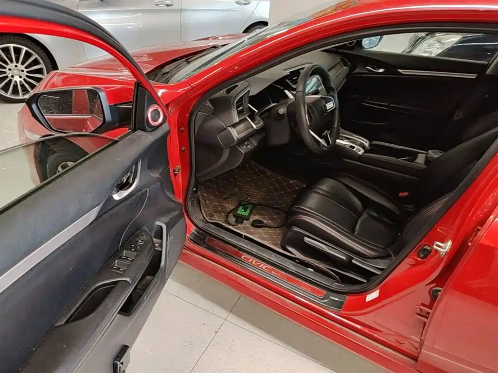 Honda Civic — миниатюра 16