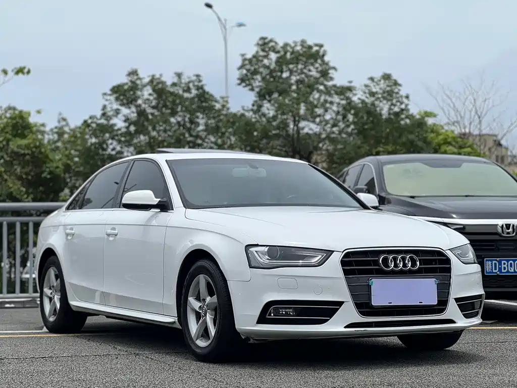 Audi A4L 2016 30 TFSI AT Comfort