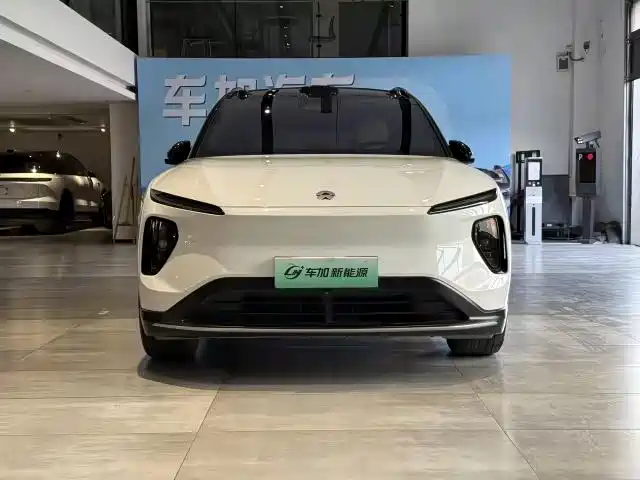 NIO ES6 — миниатюра 2