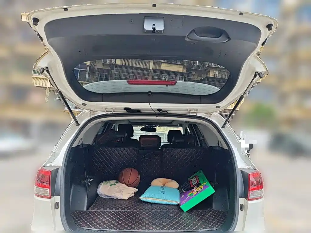 Kia Sorento — миниатюра 10