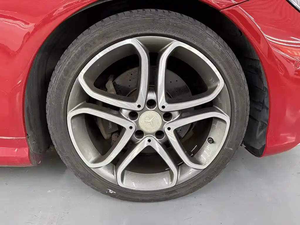 Mercedes-Benz E-Class (Import) — миниатюра 11