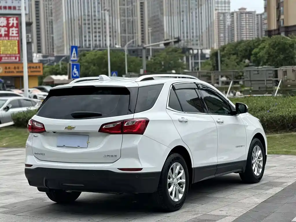 Chevrolet Equinox — миниатюра 5